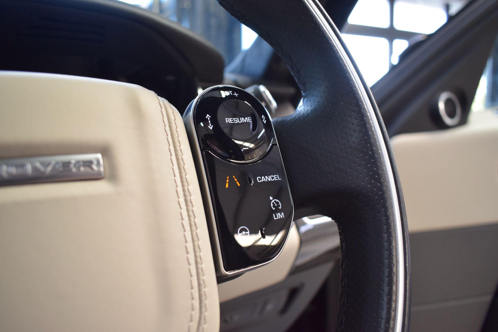 Land Rover Range Rover Sport view 15