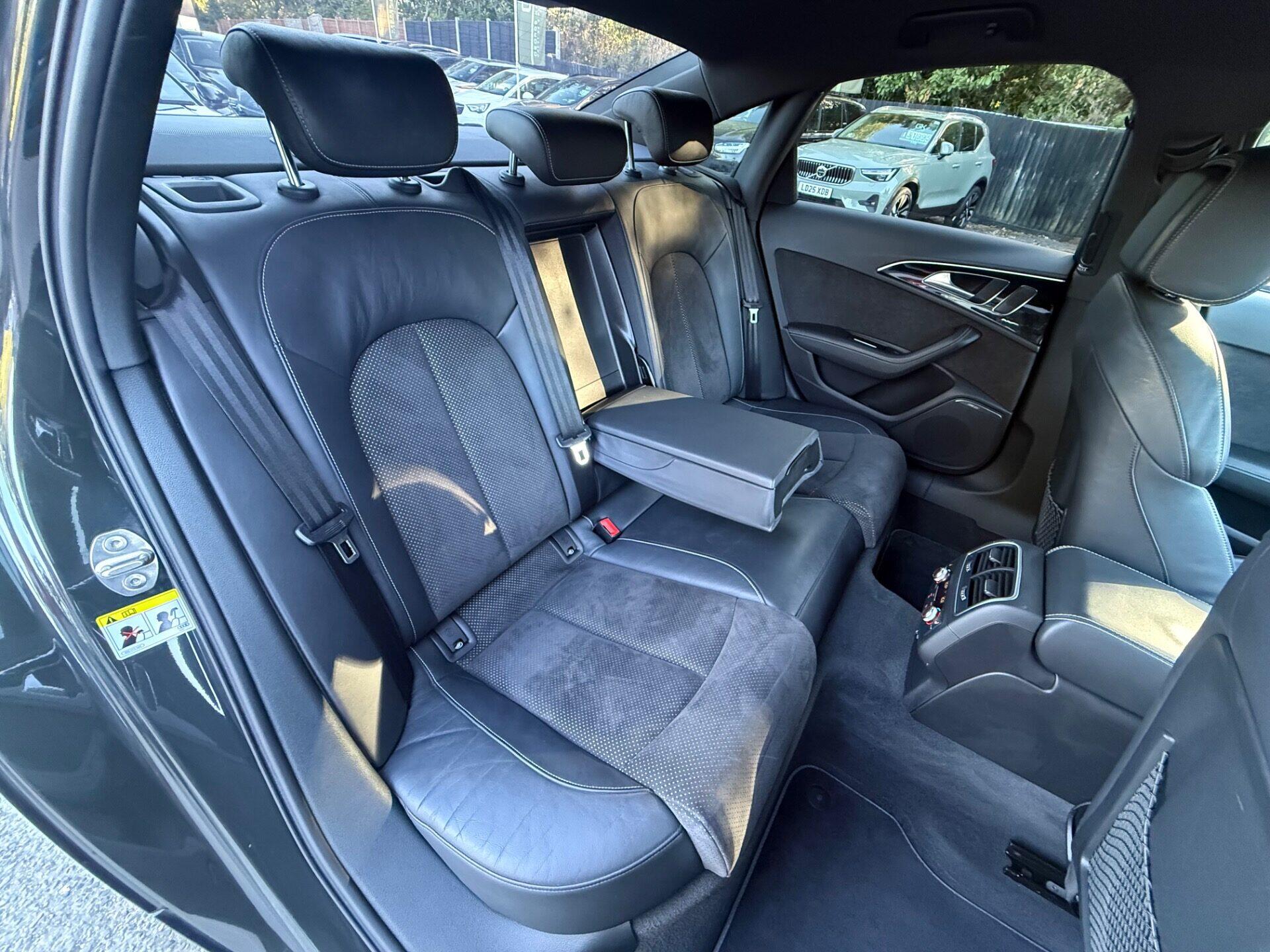 Audi A6 view 34