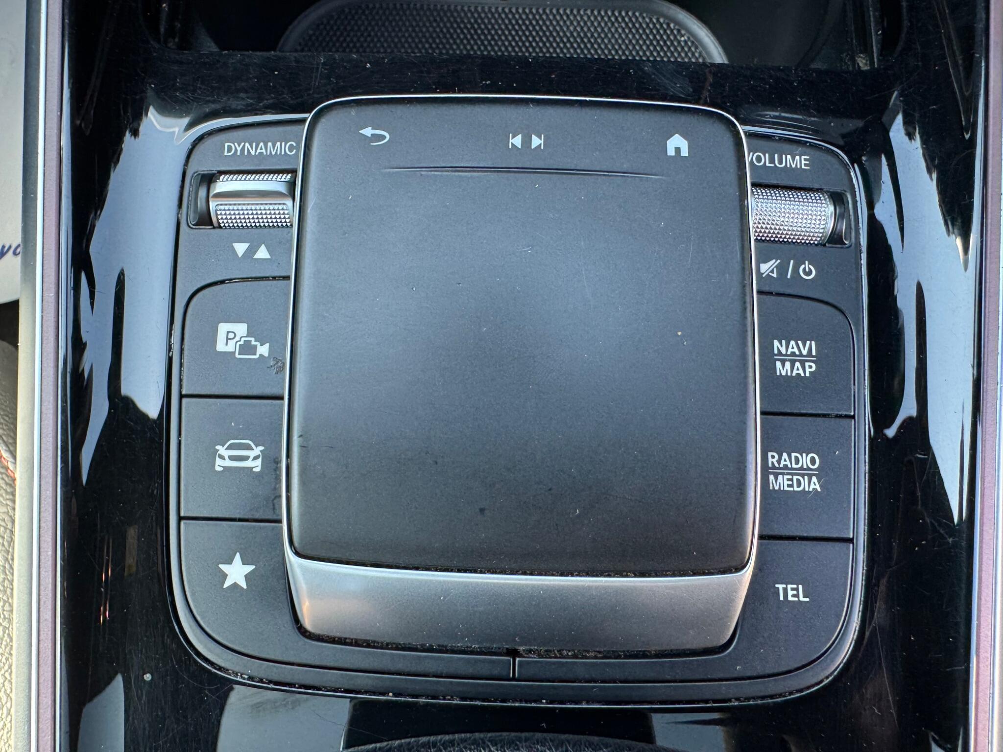 Mercedes-Benz GLB view 26
