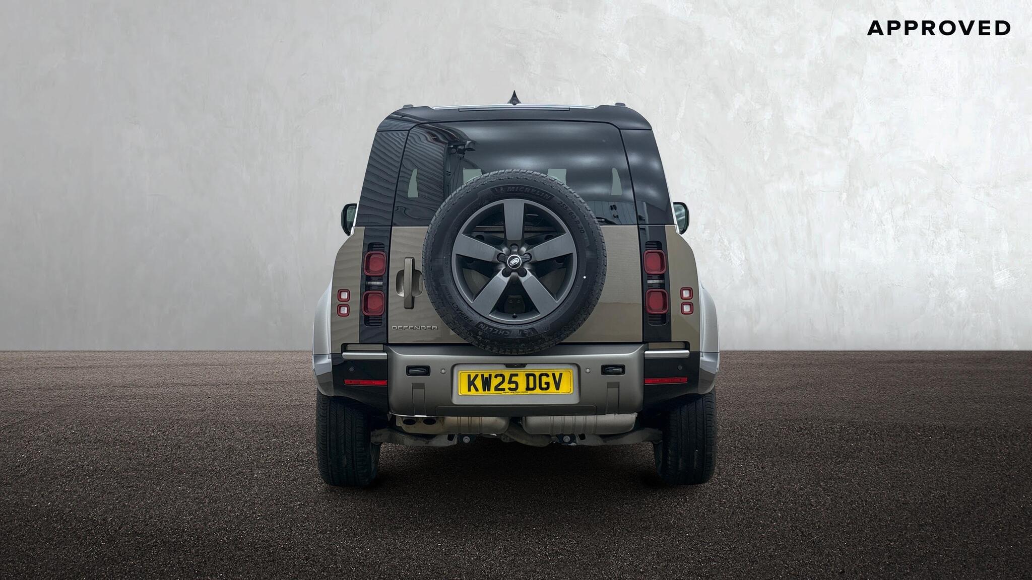 Land Rover Defender view 6
