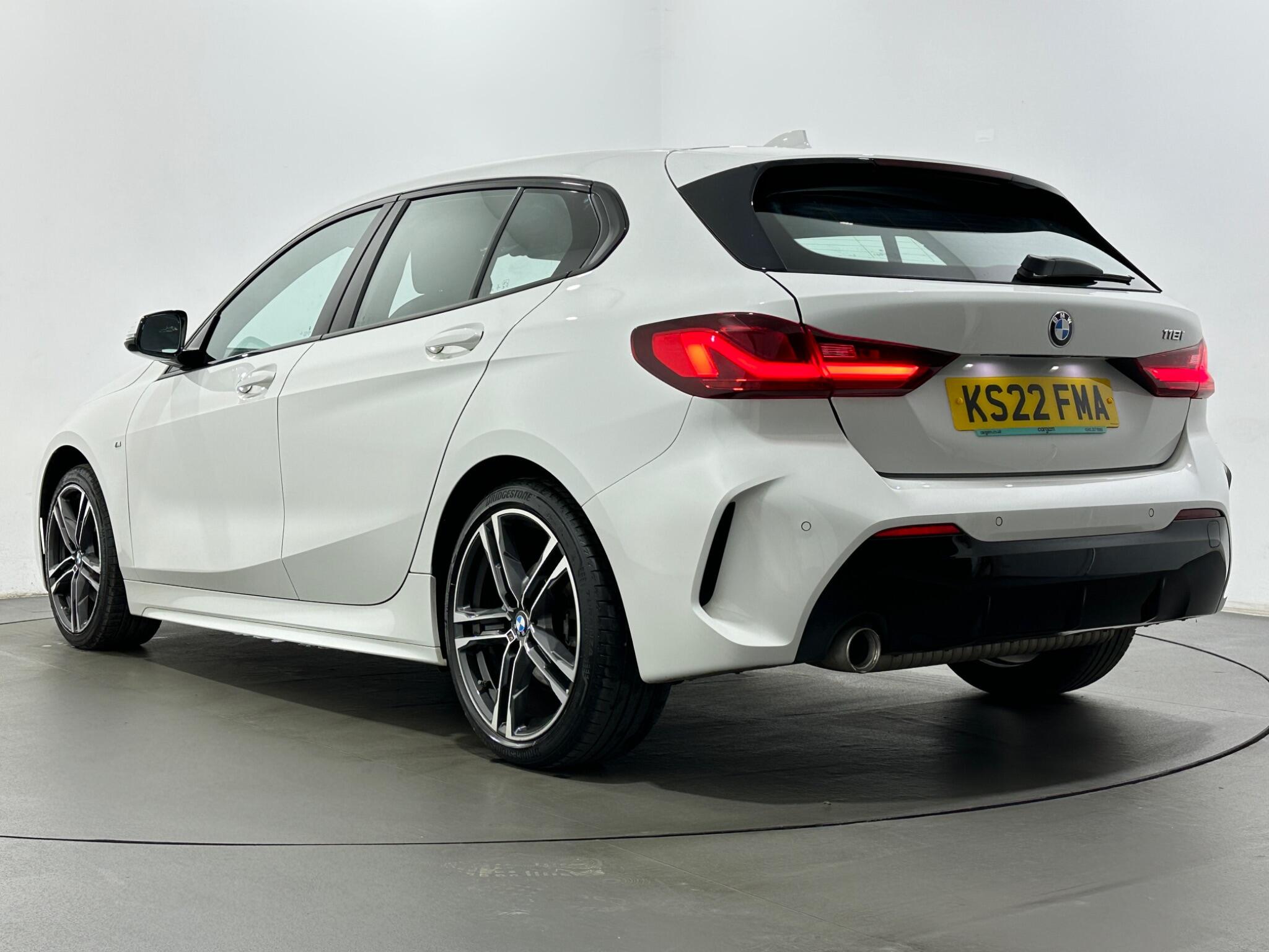 BMW 1 Series view 50