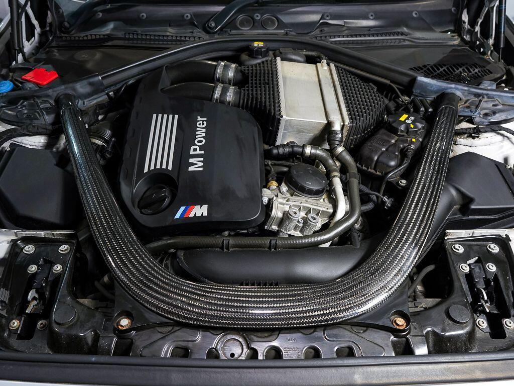 BMW M2 view 19