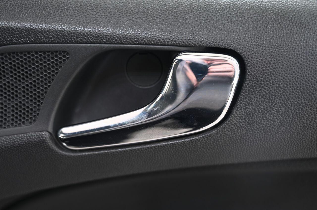 Vauxhall Corsa view 30