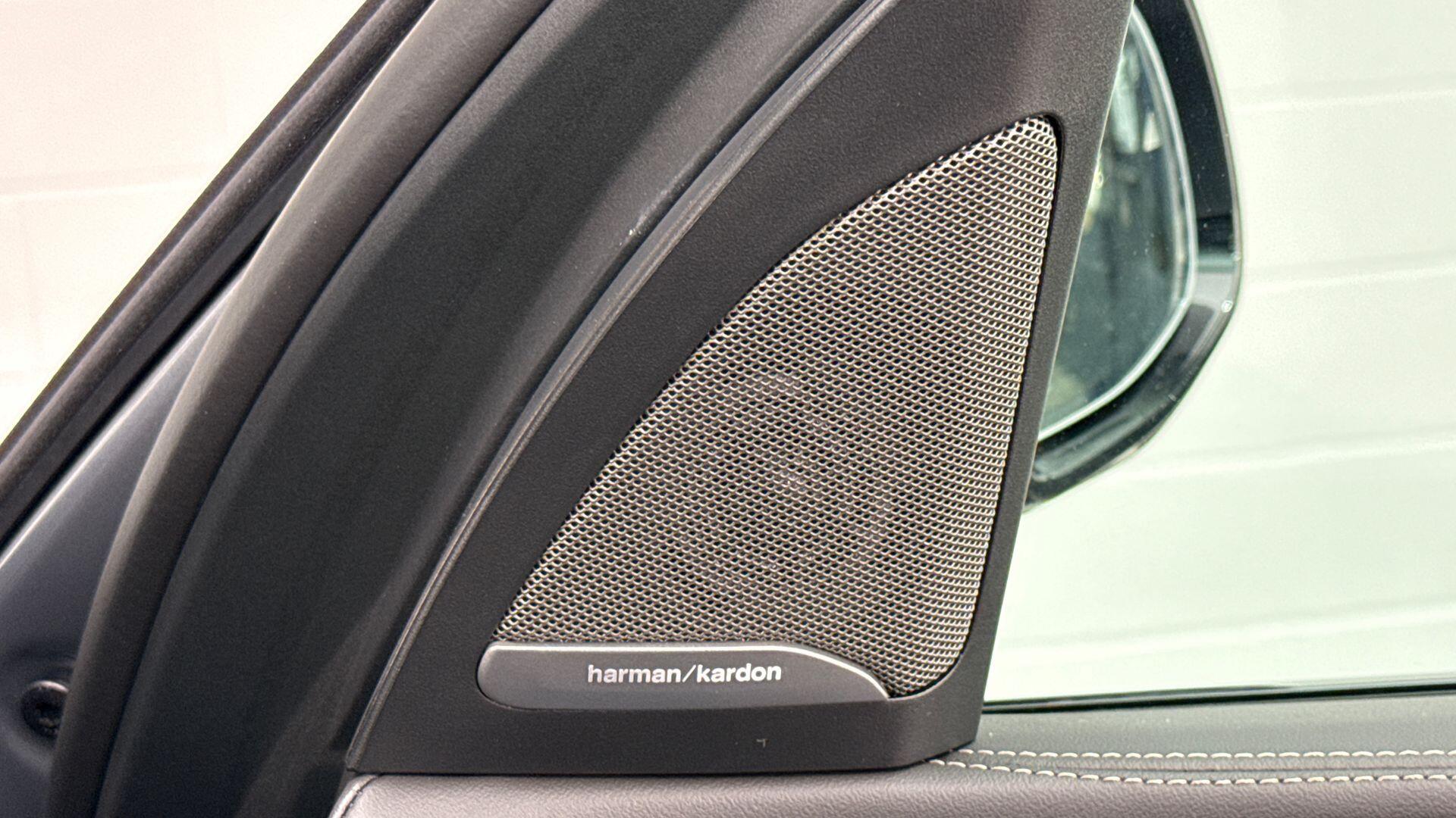 BMW X5 view 20