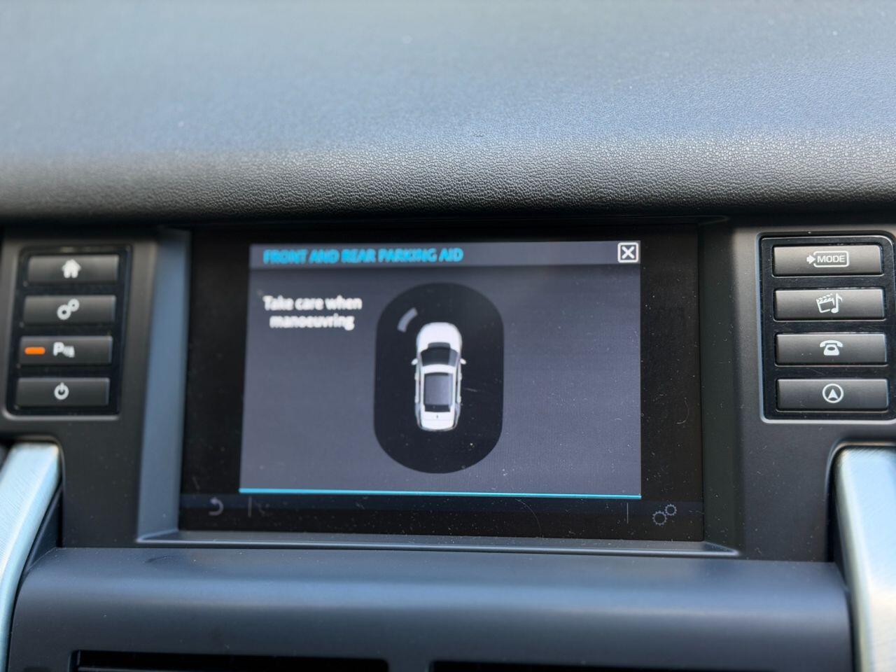 Land Rover Discovery Sport view 12