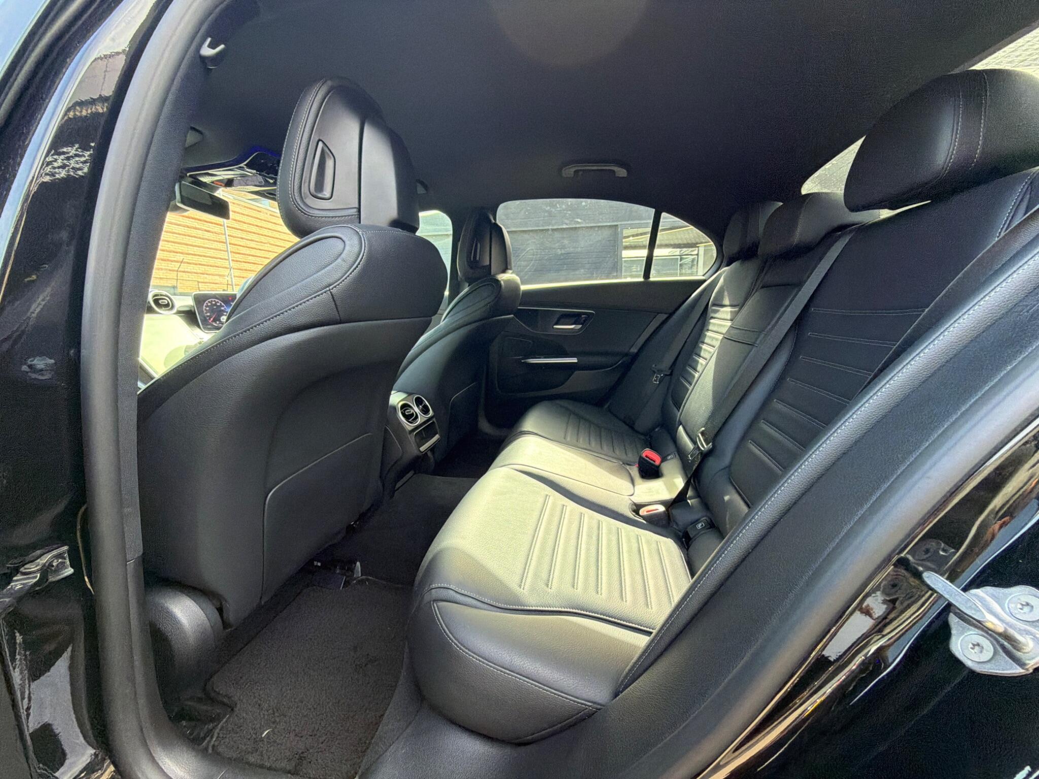 Mercedes-Benz C-Class view 18