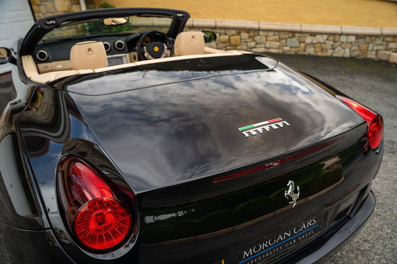 Ferrari California view 12