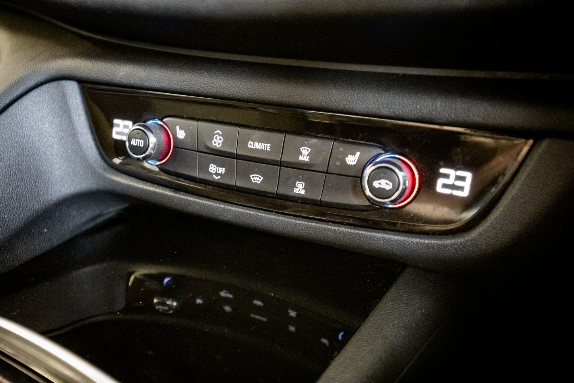 Vauxhall Insignia view 27