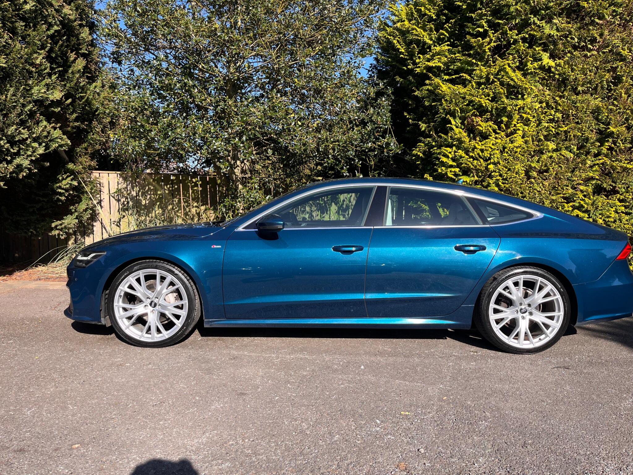 Audi A7 view 8