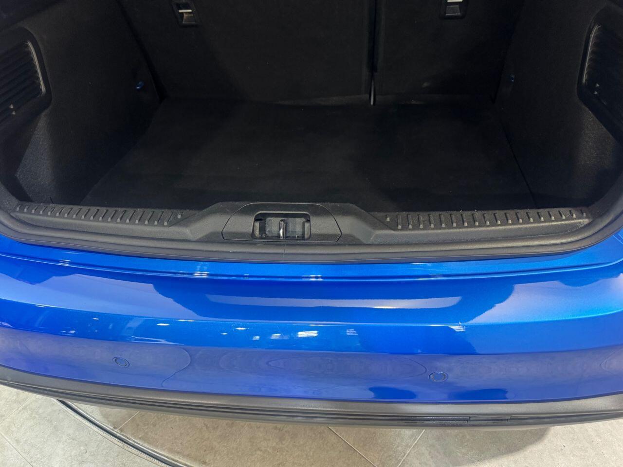 Ford Focus view 74