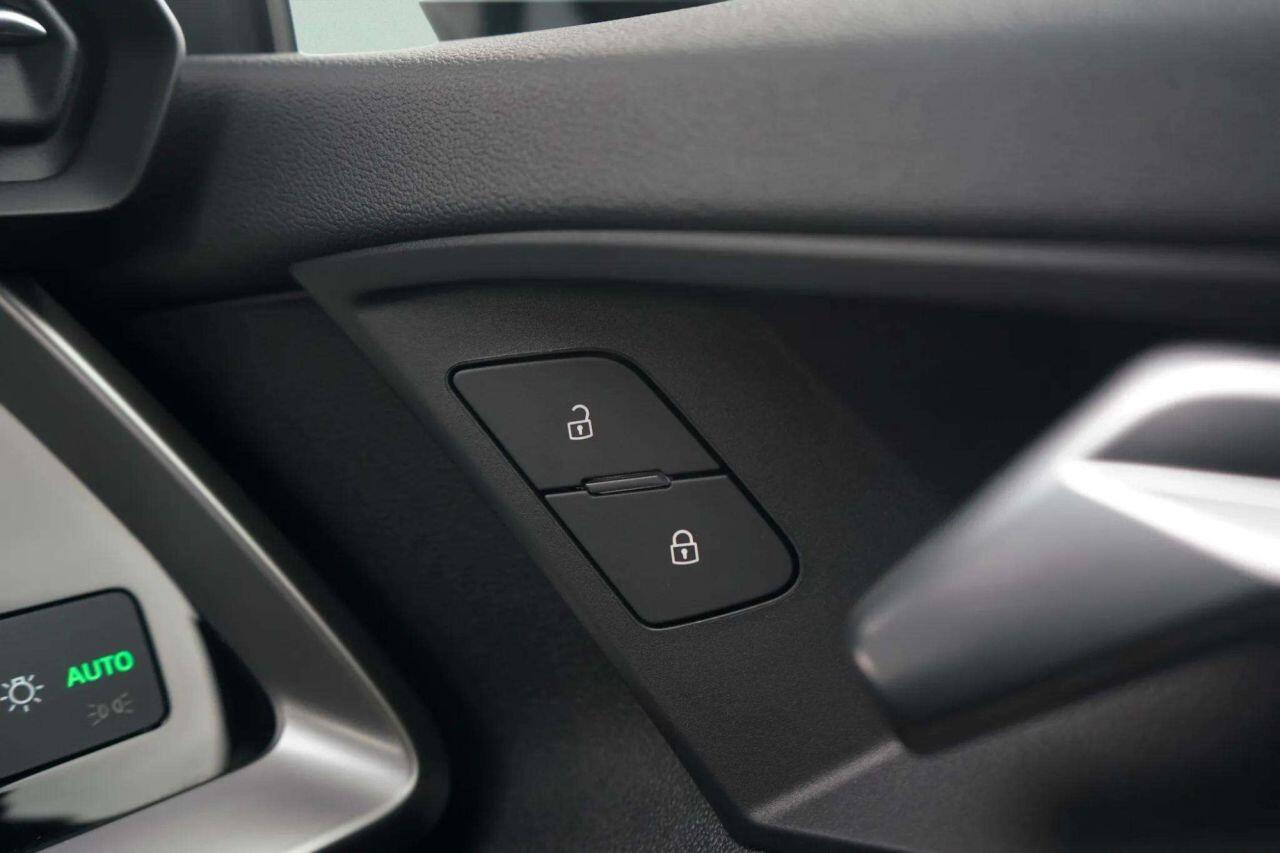Audi S3 view 44