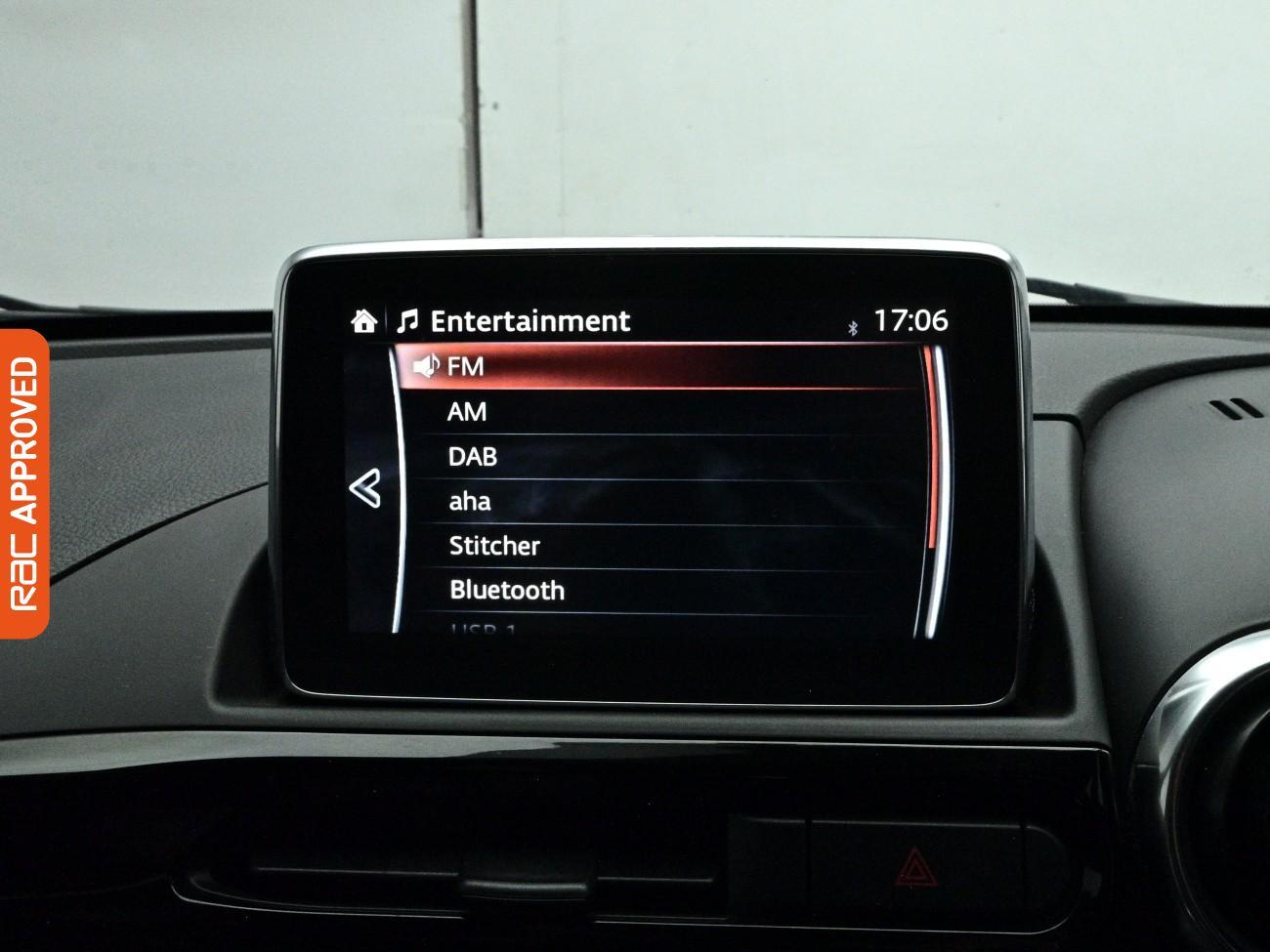 Fiat 124 Spider view 21