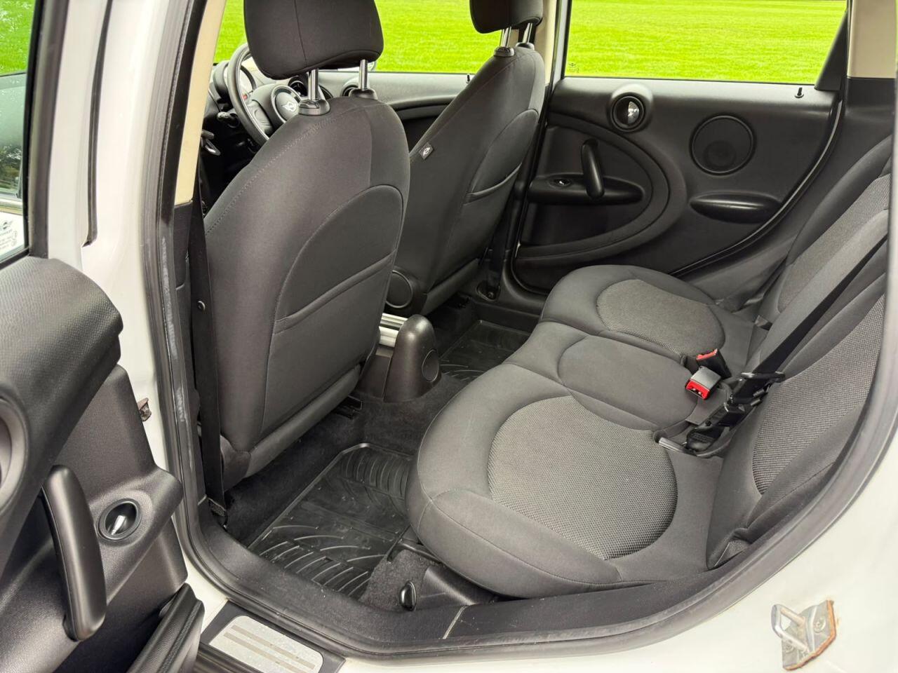 Mini Countryman view 50