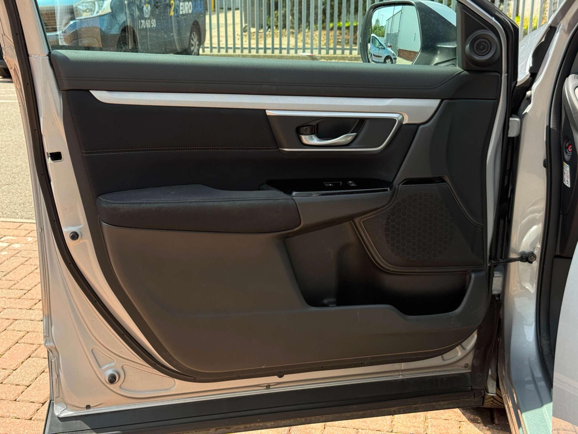 Honda CR-V view 39