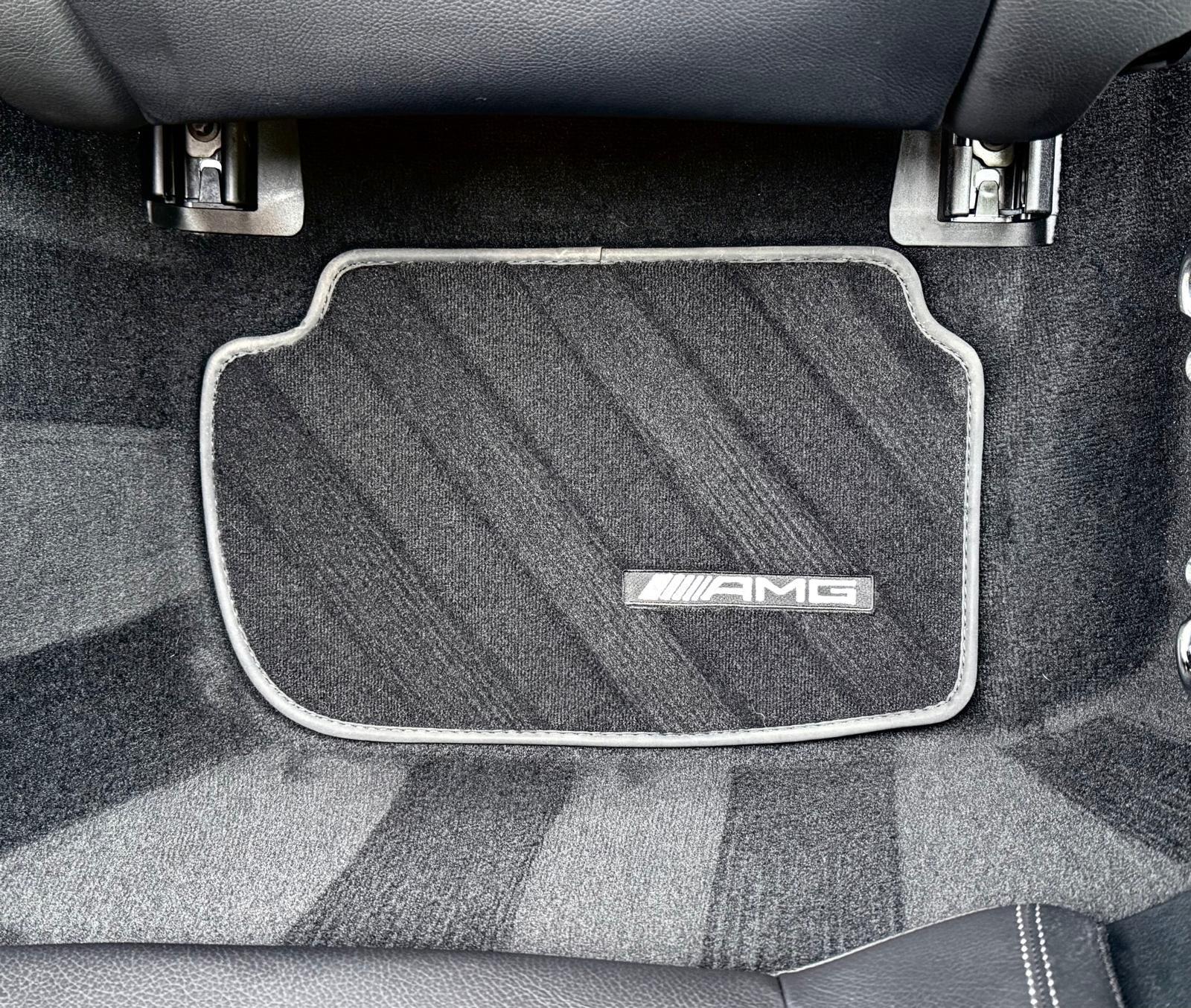 Mercedes-Benz E-Class view 71