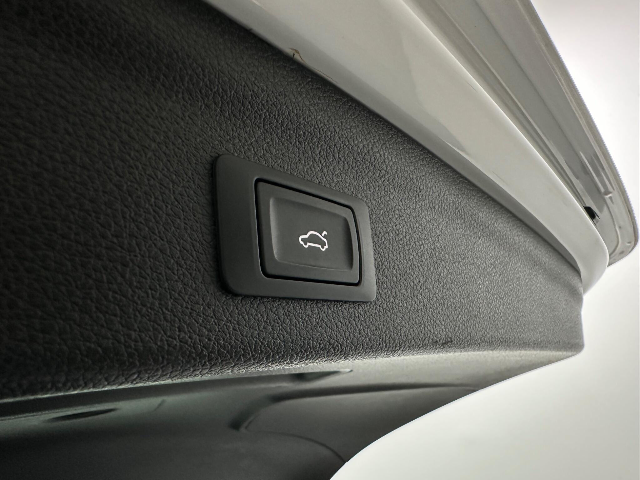 Audi Q3 view 47