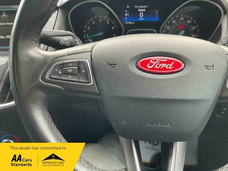 2016 Ford Focus image 43
