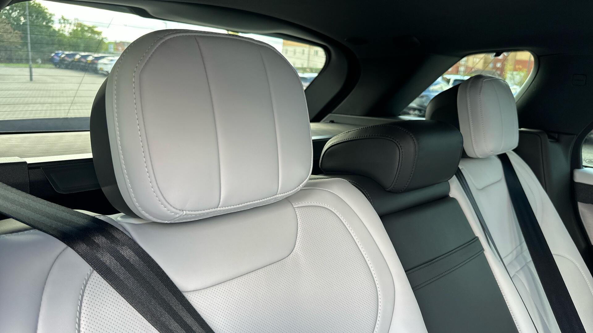 Land Rover Range Rover Sport view 38