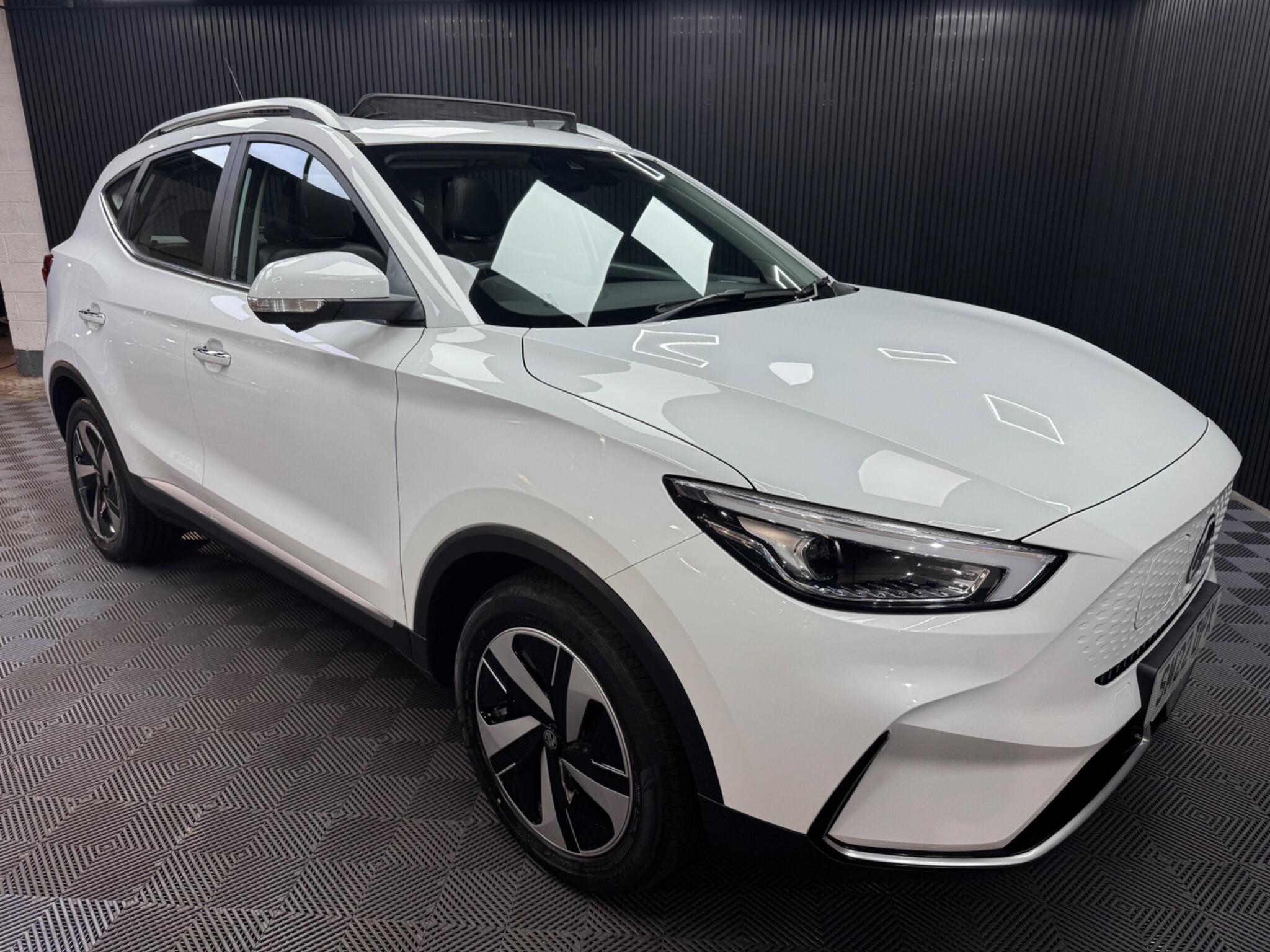 MG ZS view 21