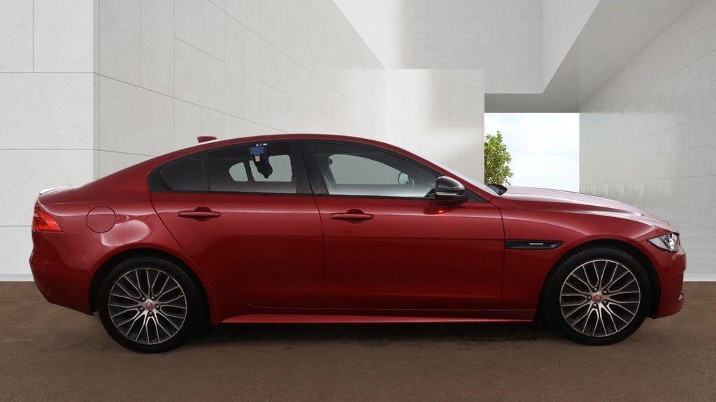 Jaguar Xe view 6