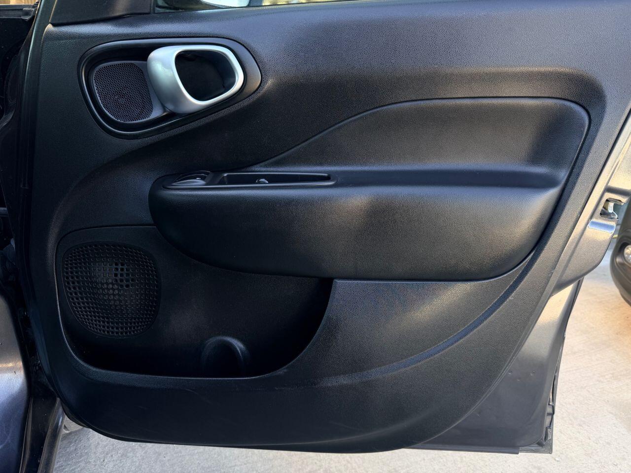 Fiat 500l view 16