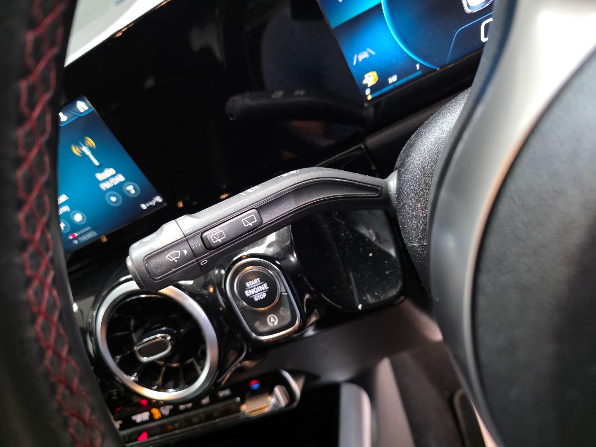 Mercedes-Benz Gla view 20