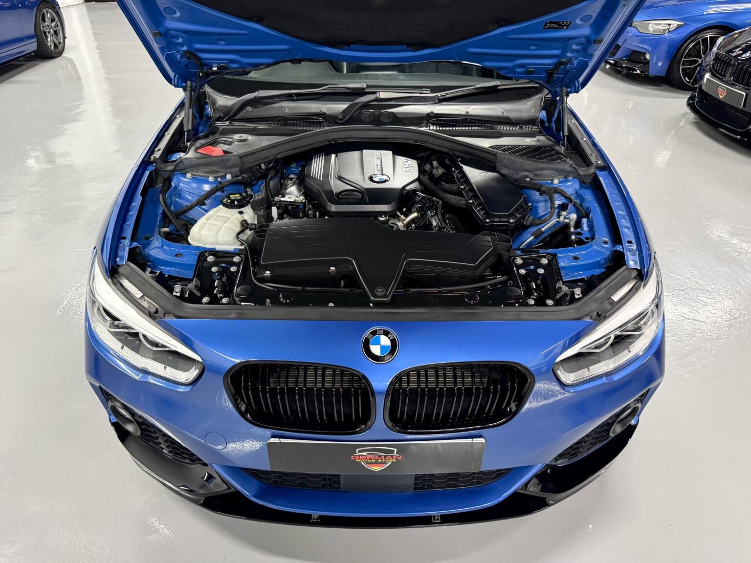 BMW 1 Series view 32
