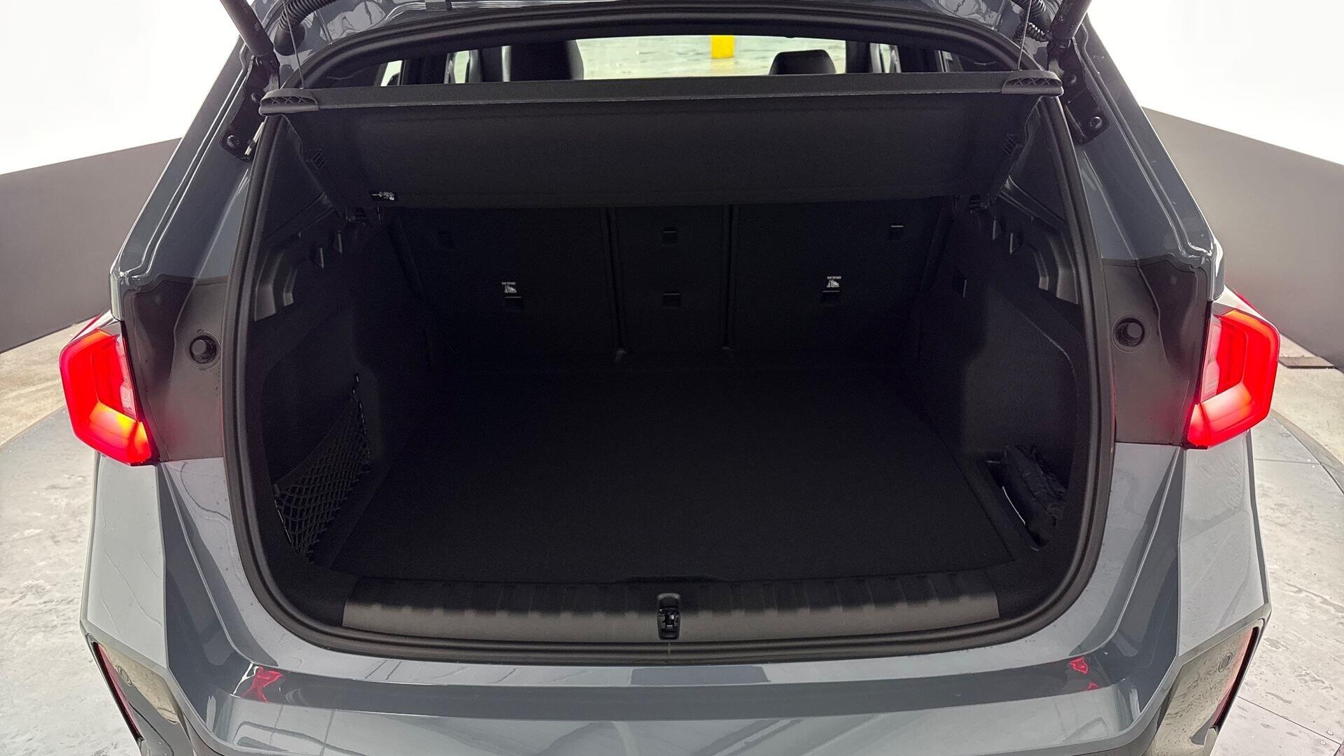 BMW Ix1 view 13