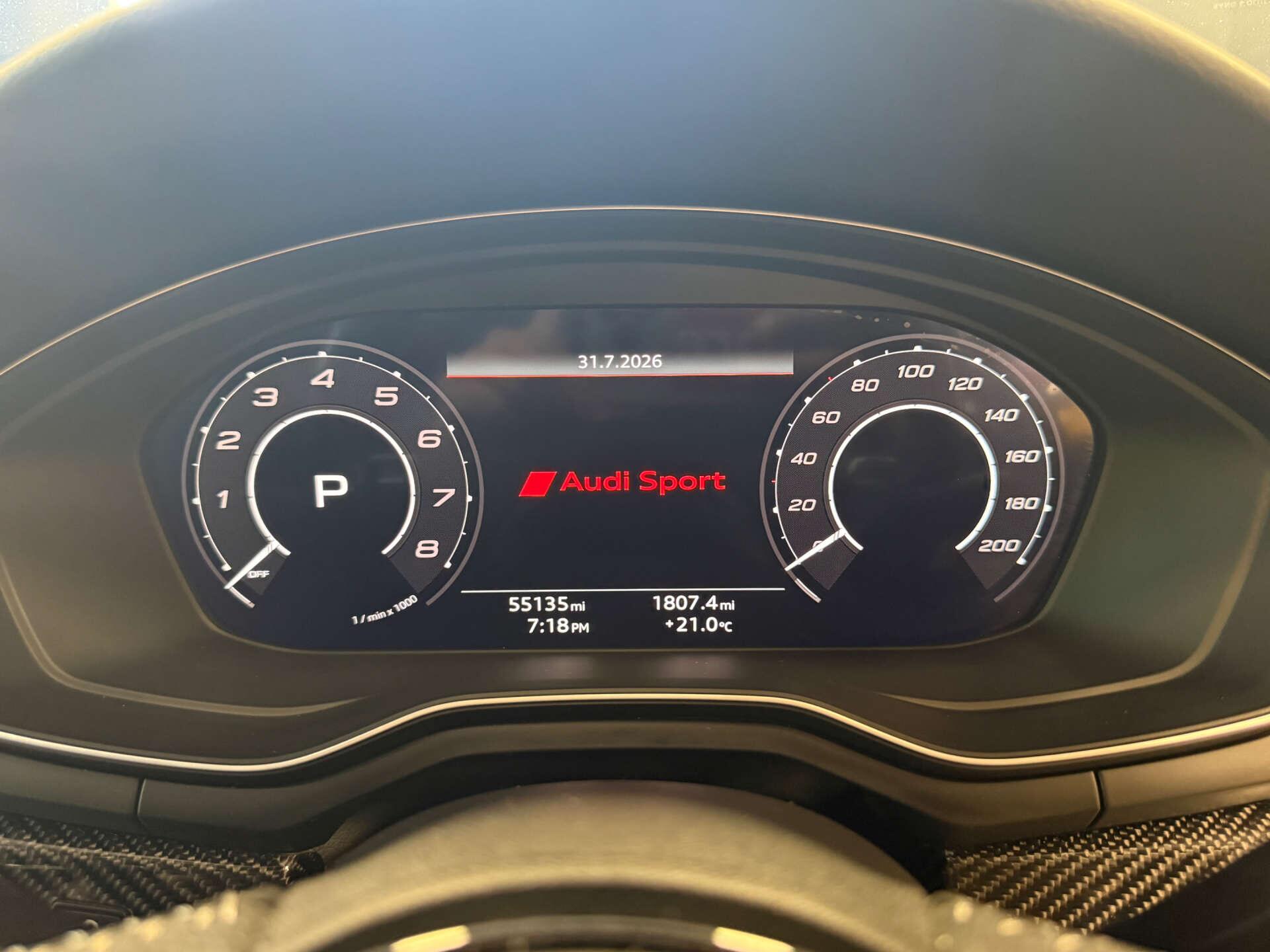 Audi RS4 view 19
