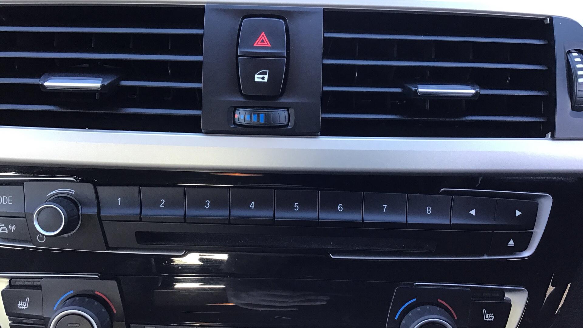 BMW 3 Series view 23