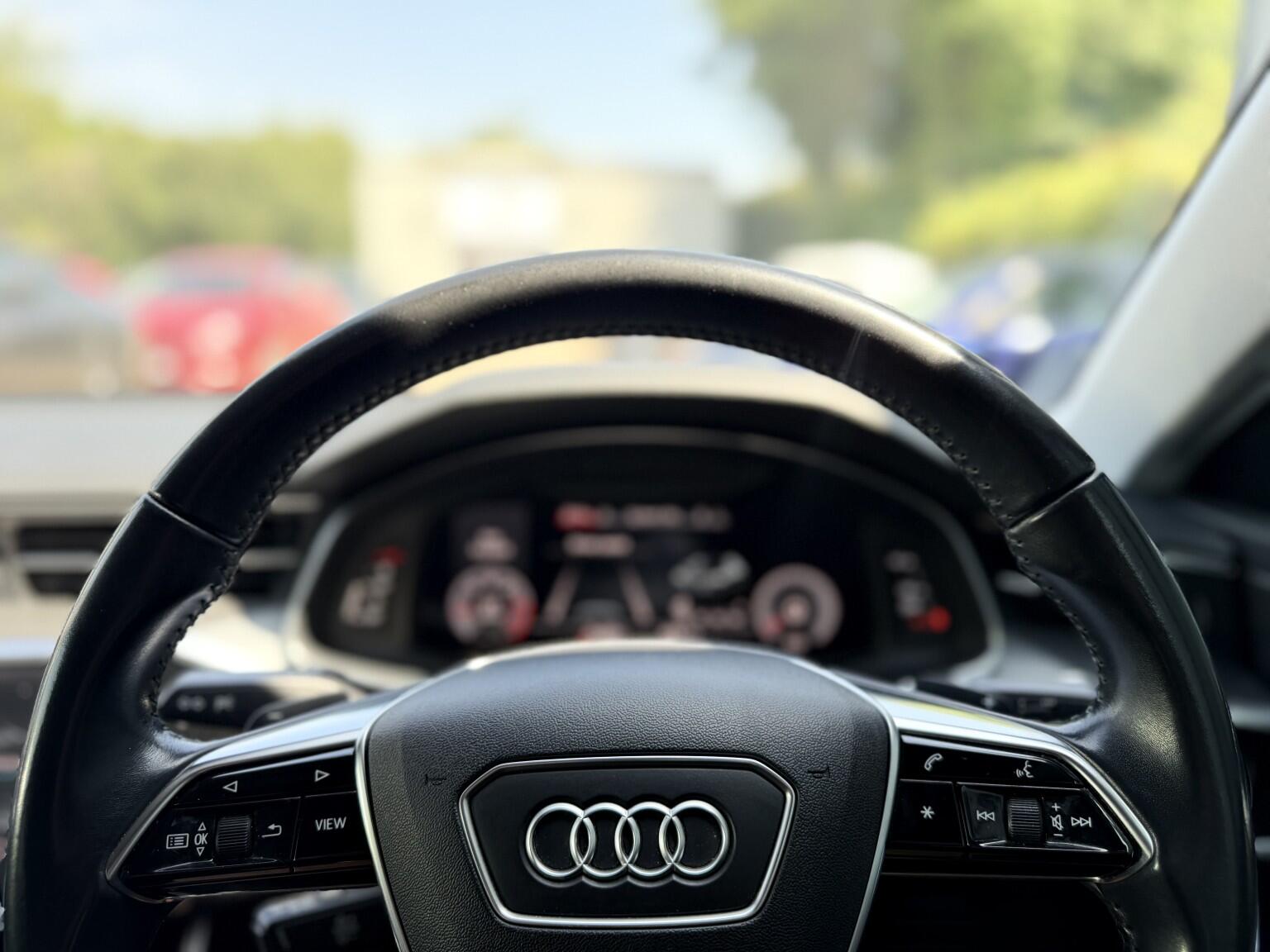 Audi A7 view 14