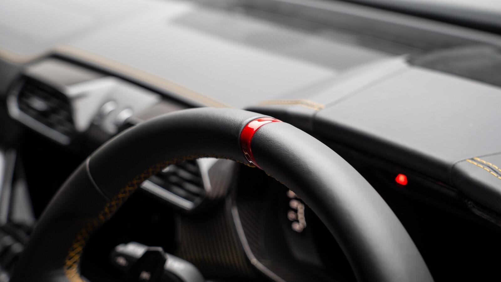 Lamborghini Urus view 44