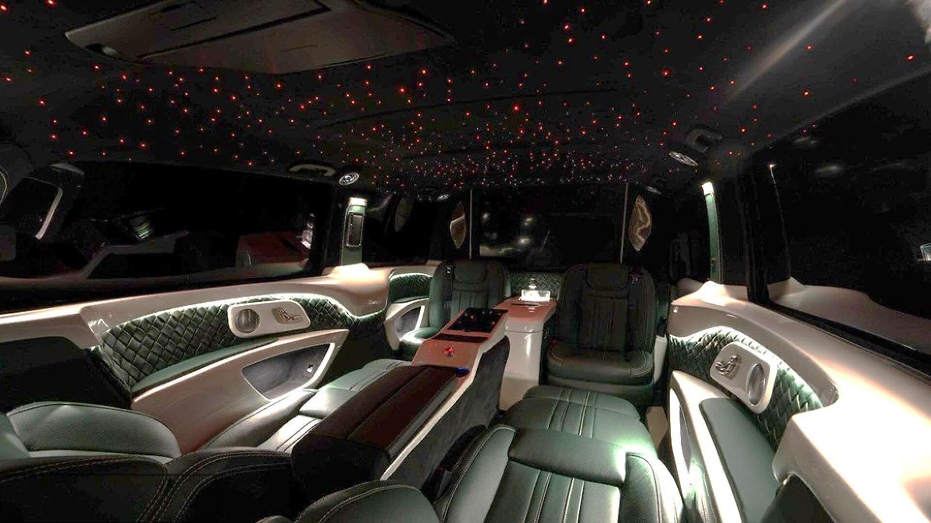 Mercedes-Benz V Class view 4