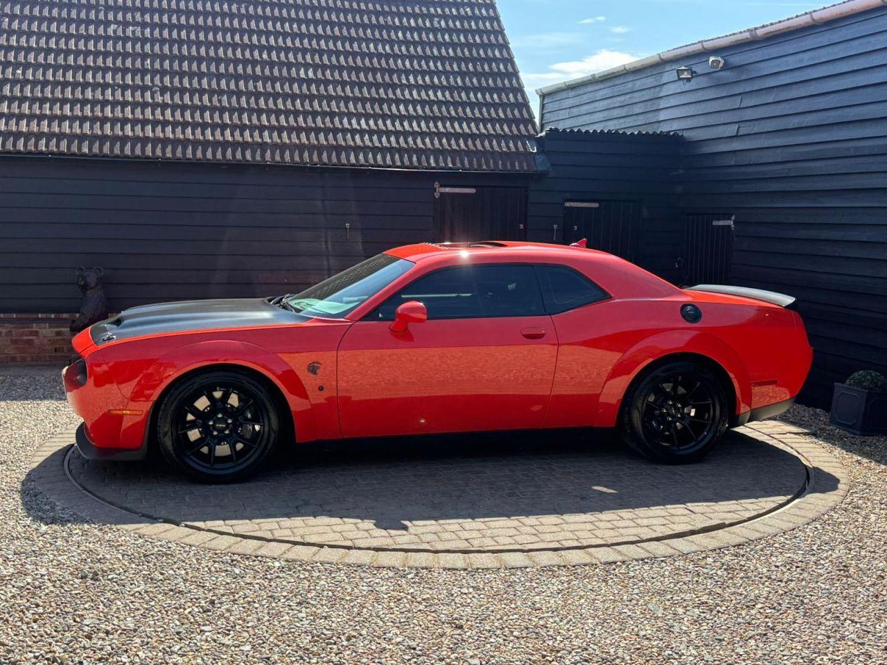 Dodge Challenger view 38