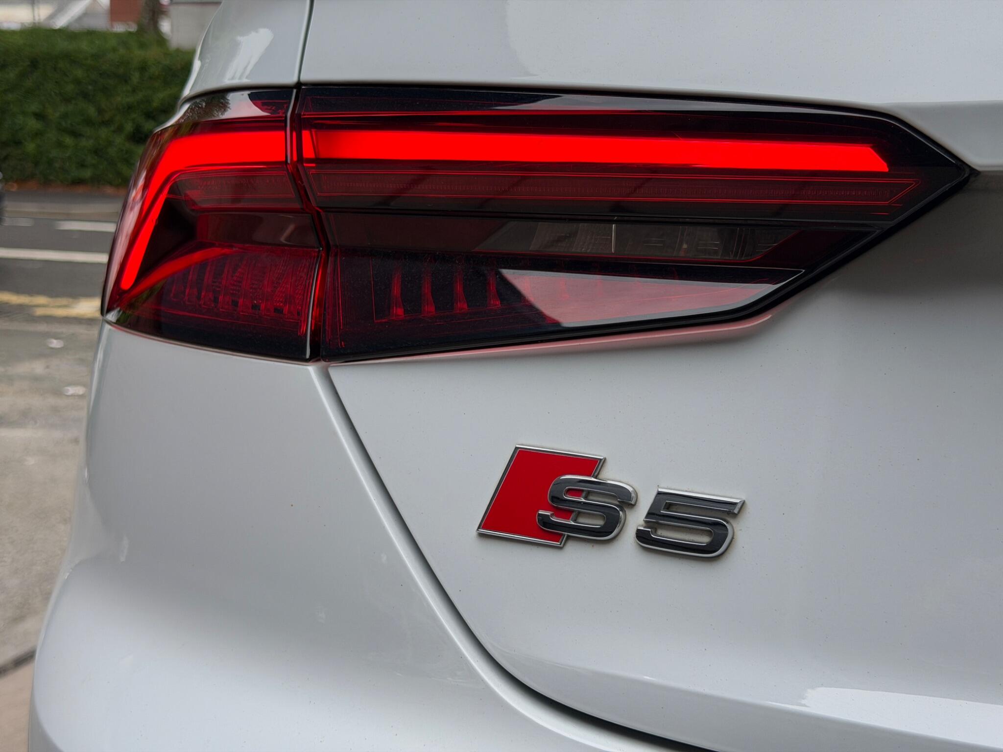 Audi S5 view 30
