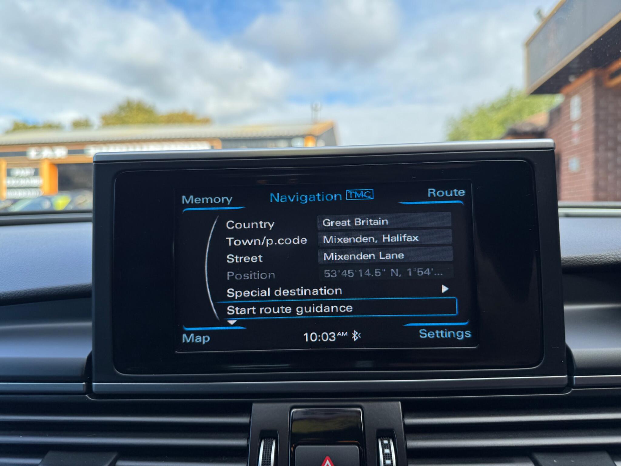 Audi A6 Avant view 26