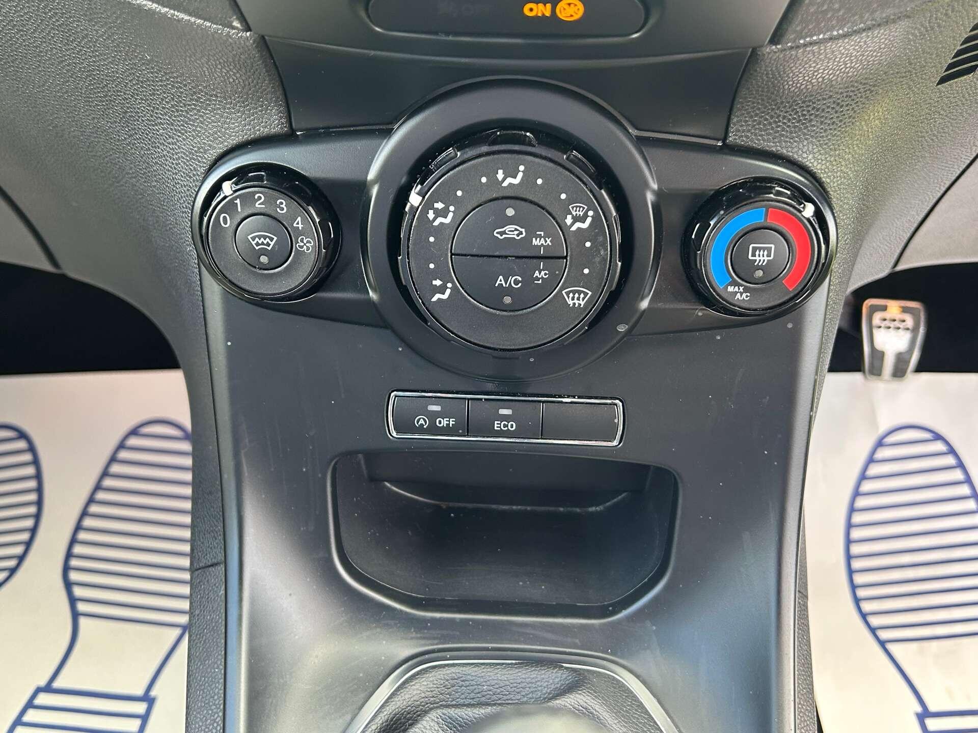 Ford Fiesta view 28