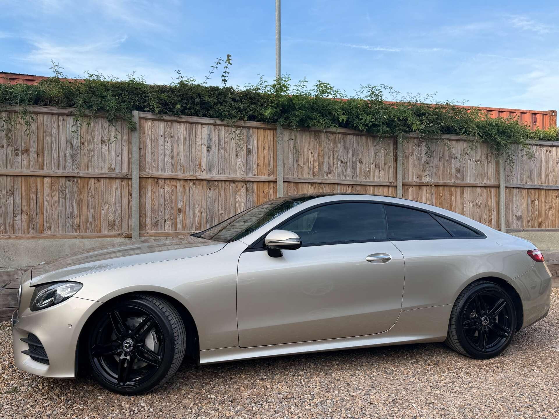 Mercedes-Benz E-Class view 5