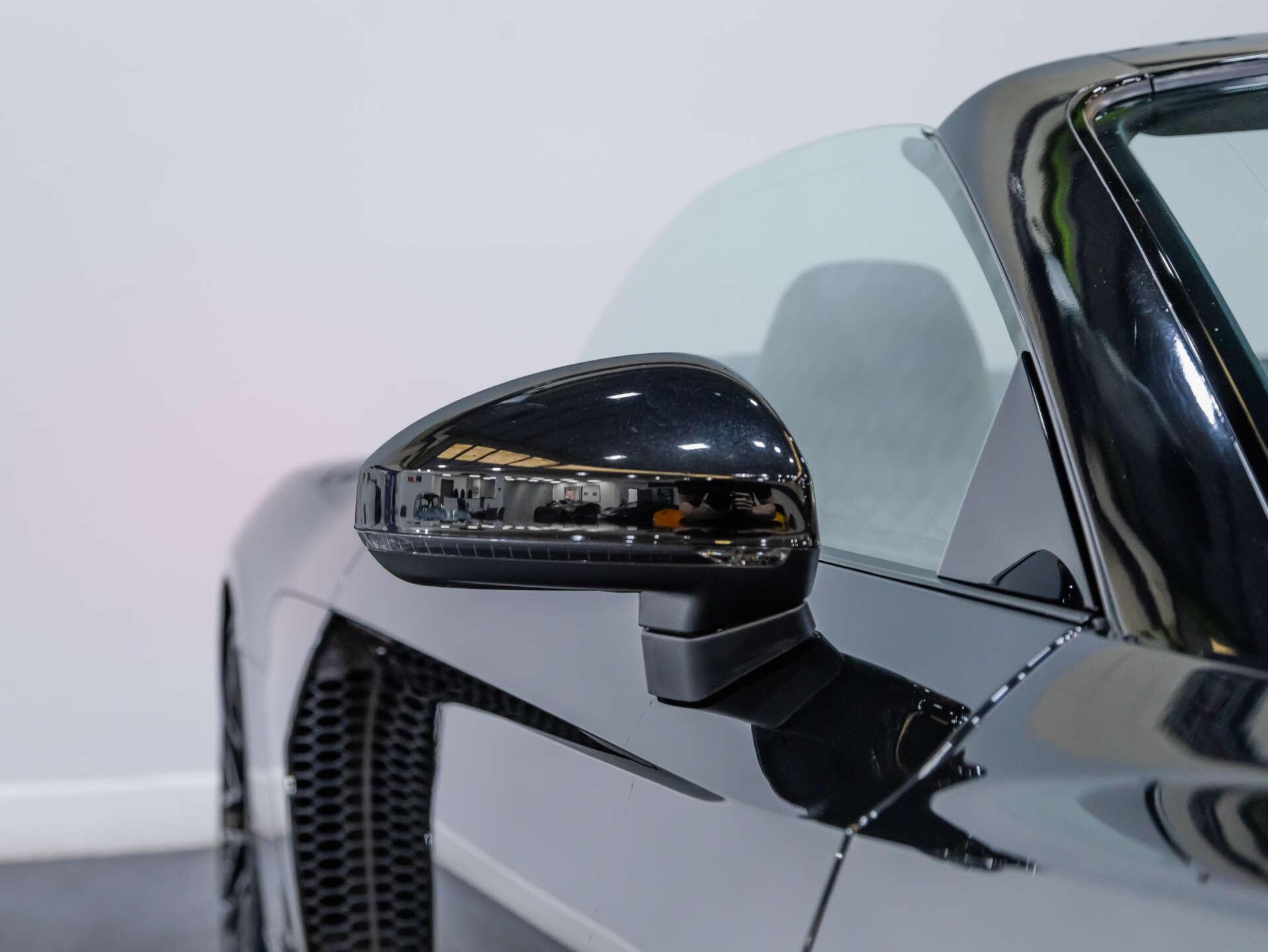 Audi R8 view 80