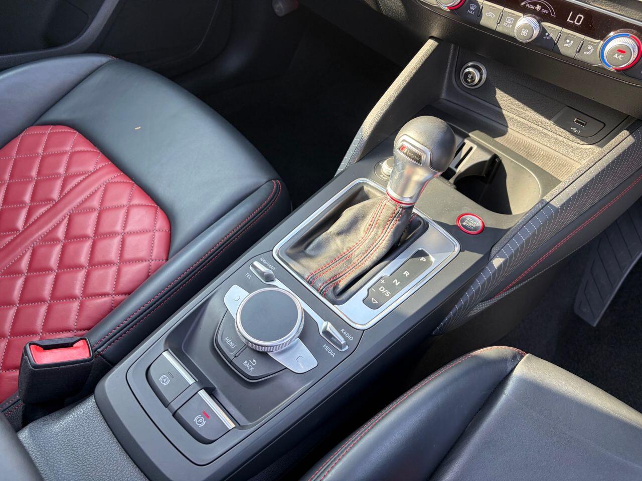 Audi SQ2 view 31