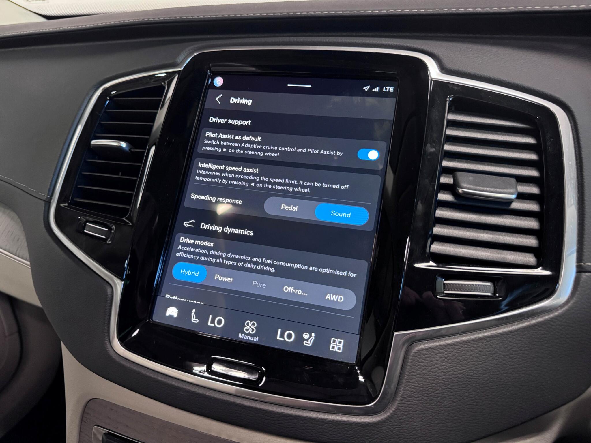 Volvo XC90 view 51
