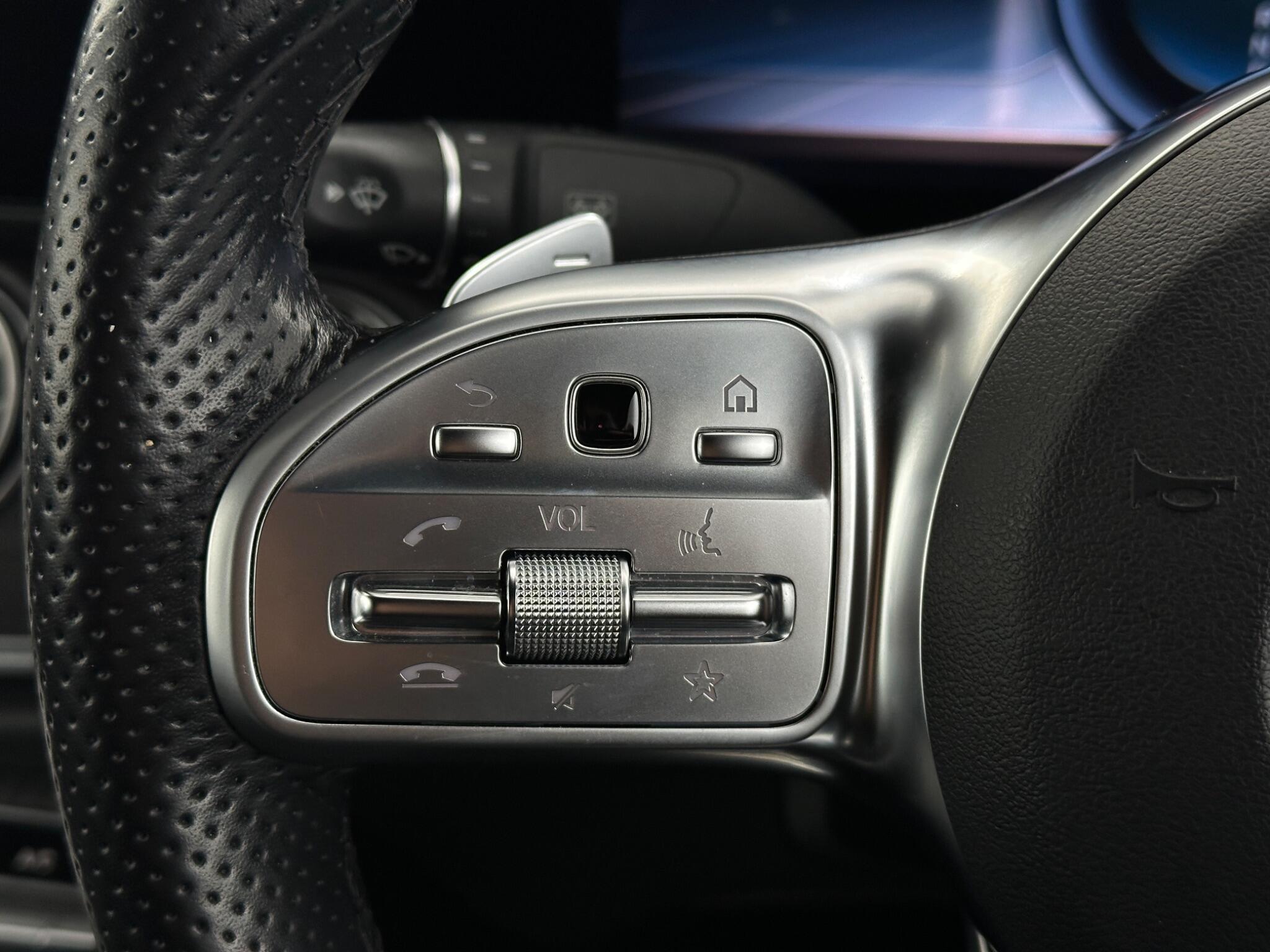 Mercedes-Benz E-Class view 14