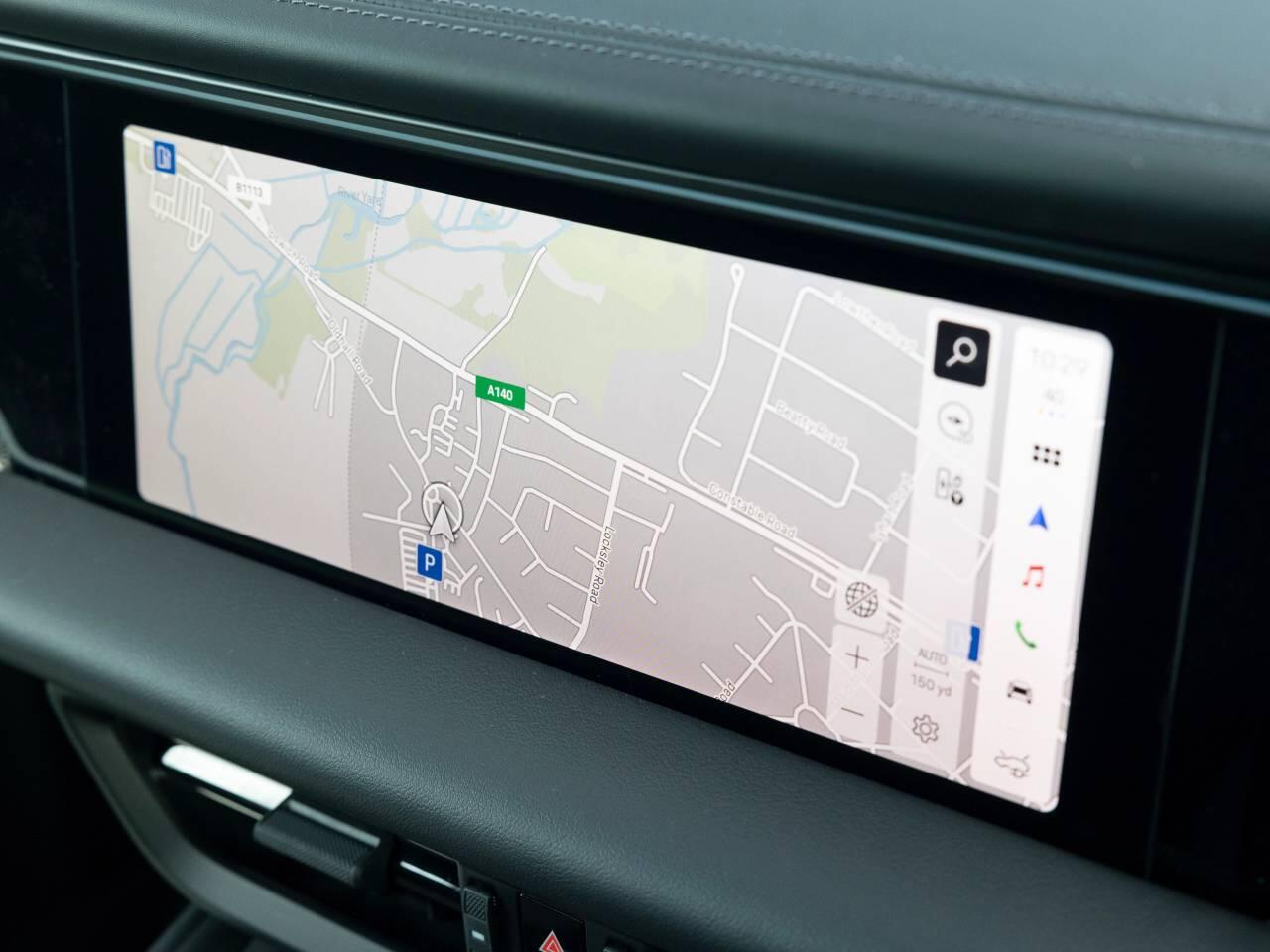 Porsche Macan view 53