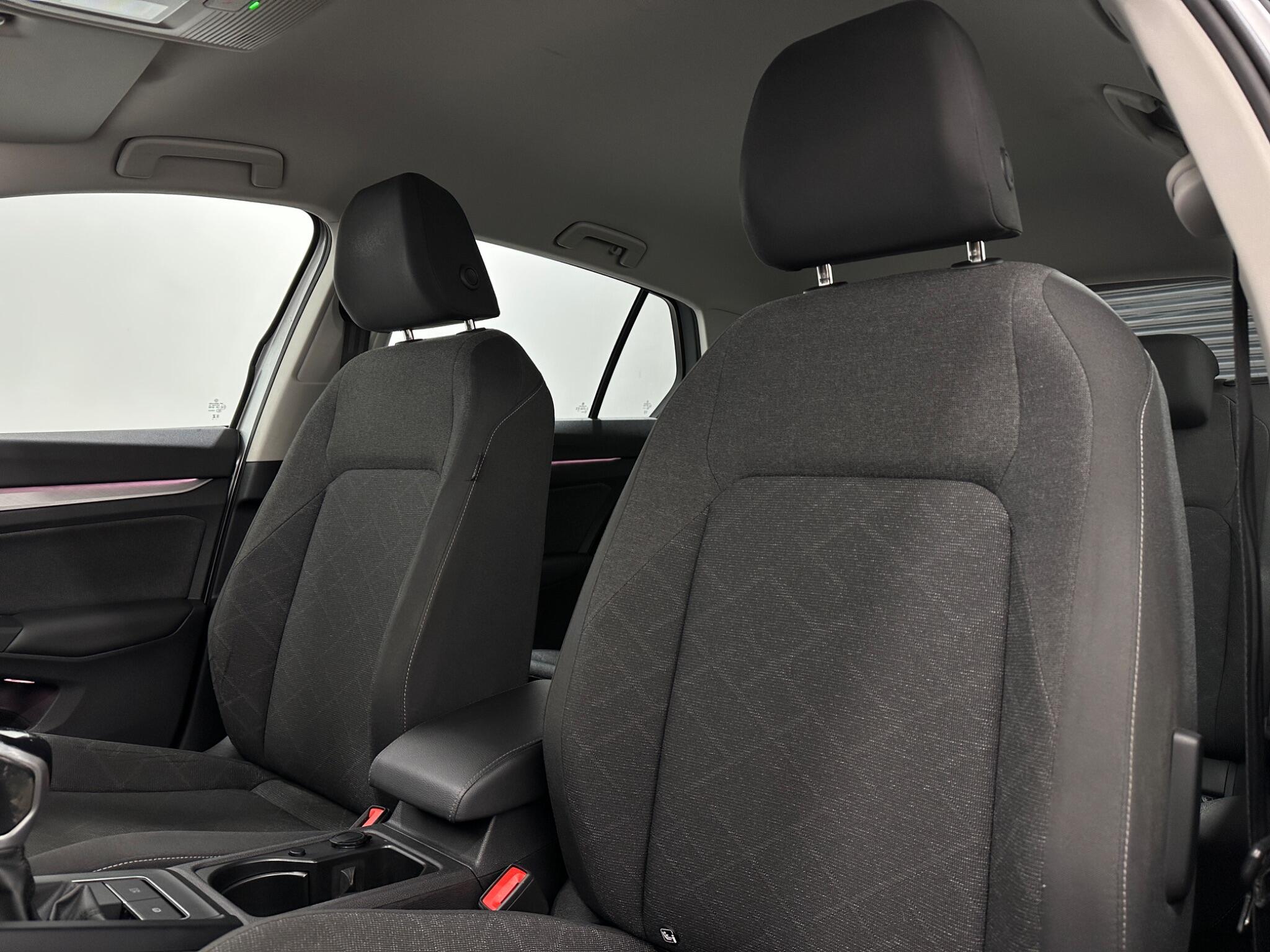 Volkswagen Golf view 36