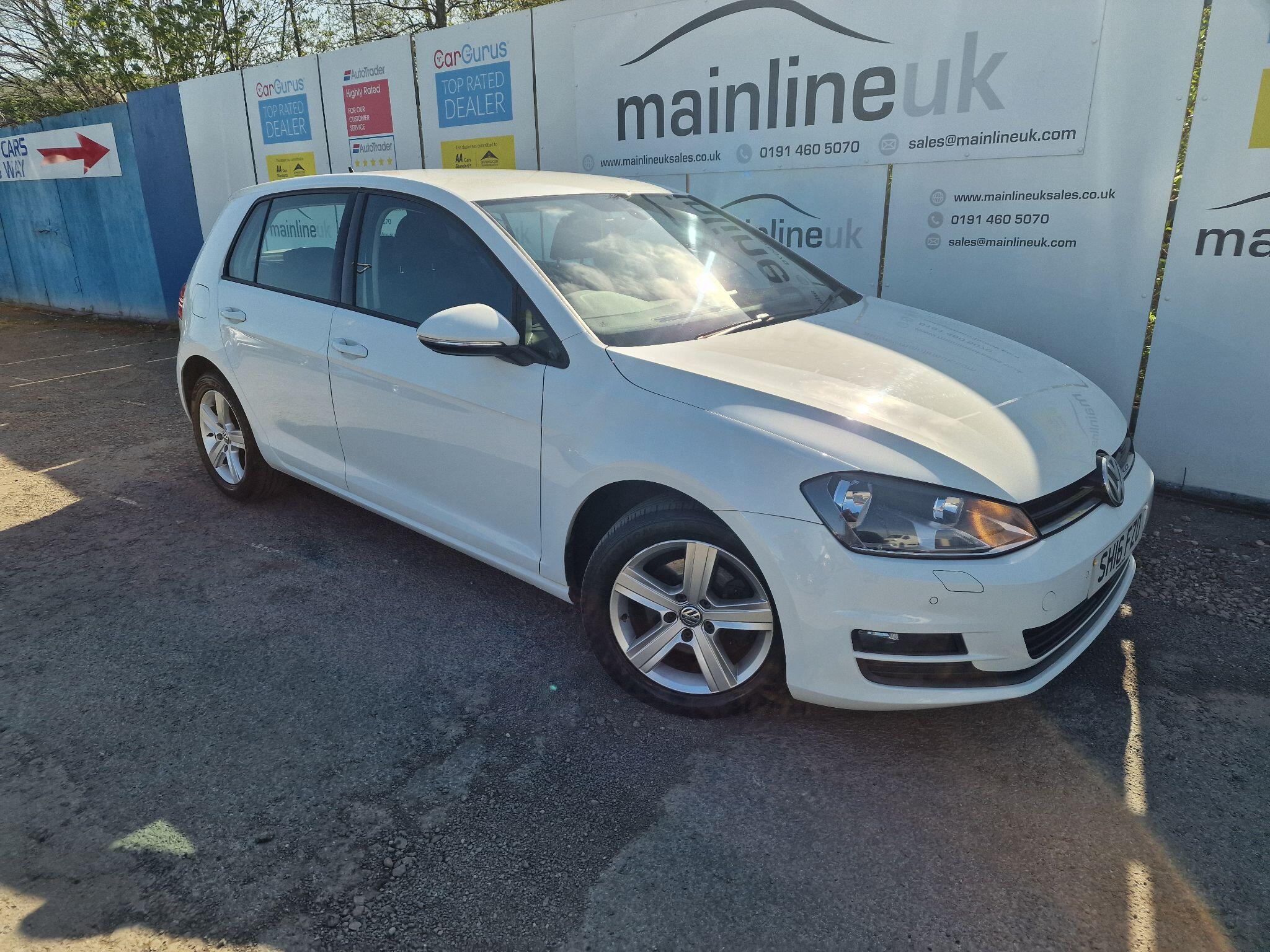 Volkswagen Golf view 6