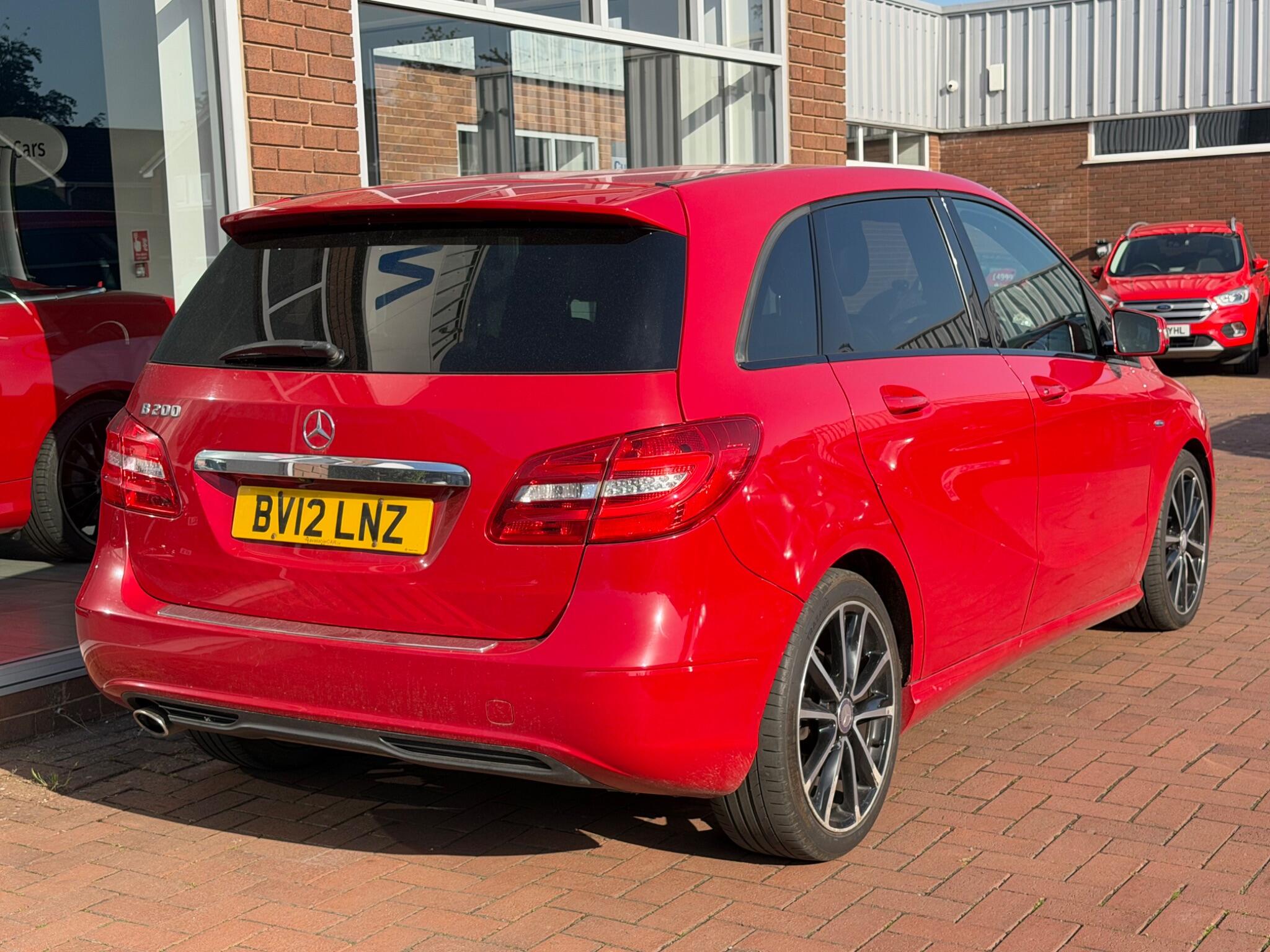 Mercedes-Benz B-Class view 12