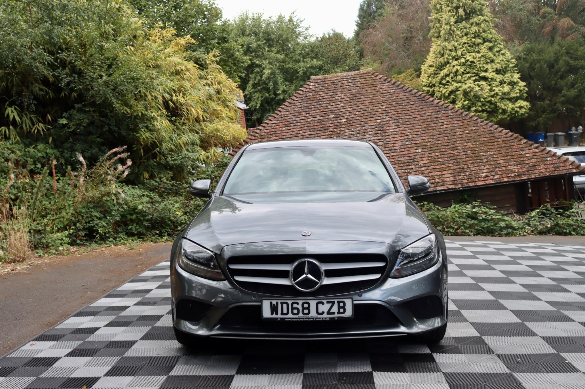 Mercedes-Benz C Class view 16