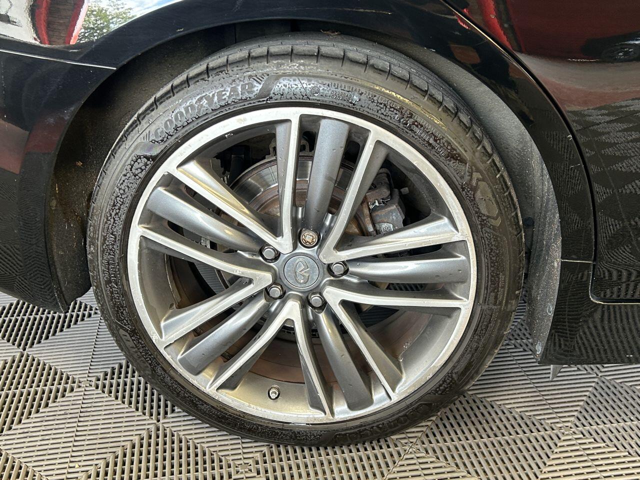 Infiniti Q50 view 27