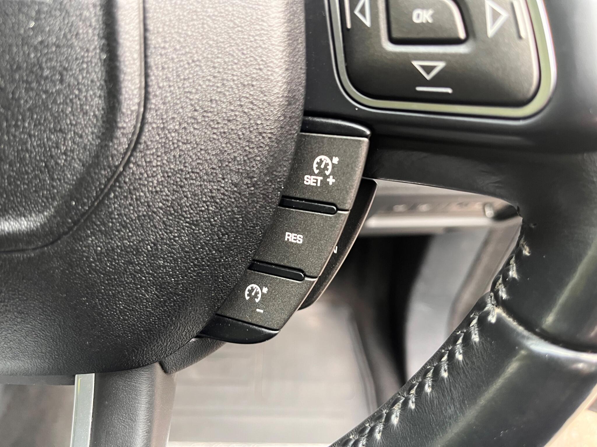Land Rover Range Rover Evoque view 30