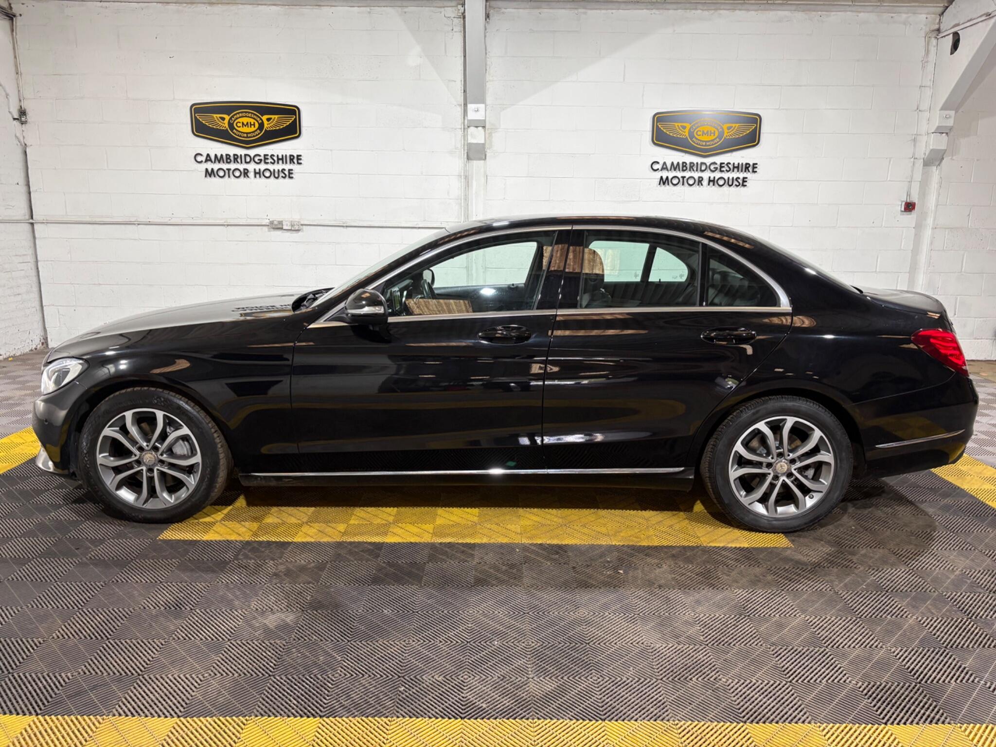 Mercedes-Benz C Class view 19